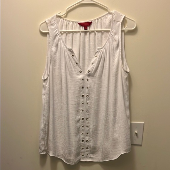 Jennifer Lopez White sleeveless V neck top Size medium - Picture 1 of 9
